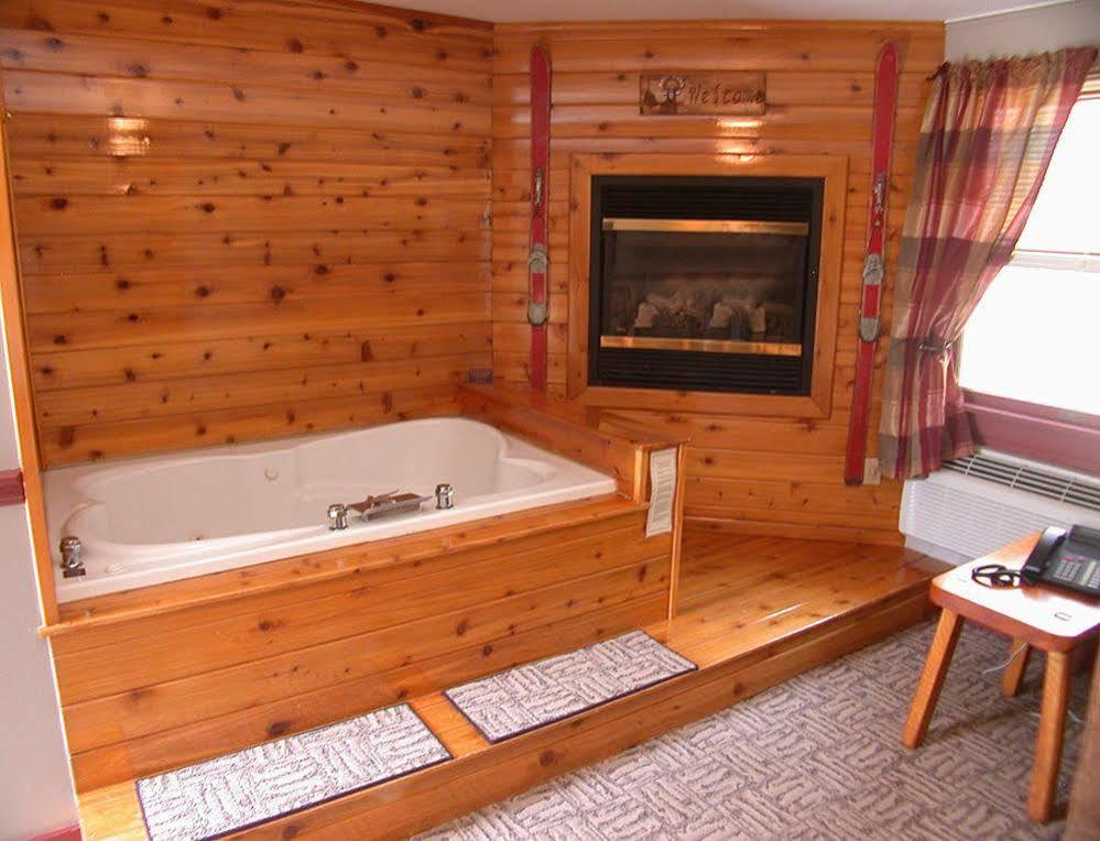Mountaintop Lodge At Lake Naomi Pocono Pines Exteriör bild